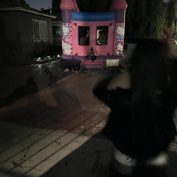 Meet your Posher, Shelly - Picture 1 of 1